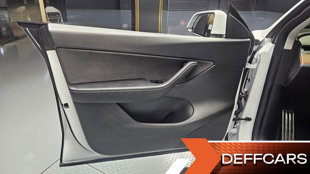 Tesla MODEL Y Long Range AWD купить на сайте DeffCars