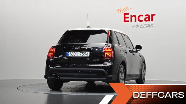 Mini COOPER 5Door Classic Third Generation купить на сайте DeffCars
