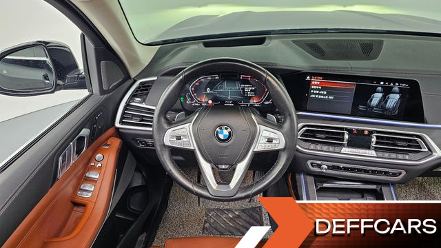 BMW X7 xDrive 30d Design Pure Excellent 6-Seater купить на сайте DeffCars