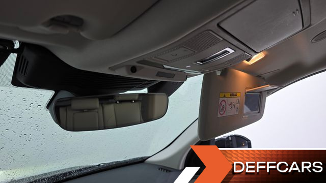 Land Rover DISCOVERY SPORT P250 SE купить на сайте DeffCars