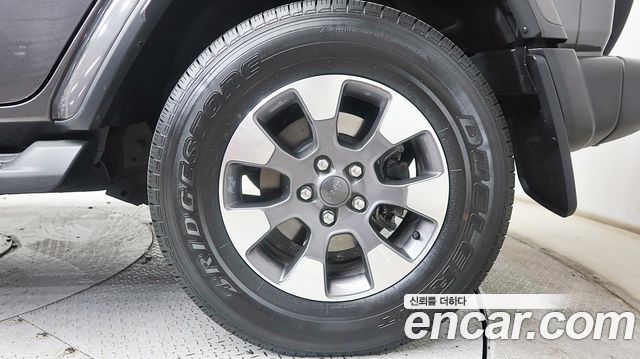 Jeep WRANGLER 2.0 Overland 4Door купить на сайте DeffCars