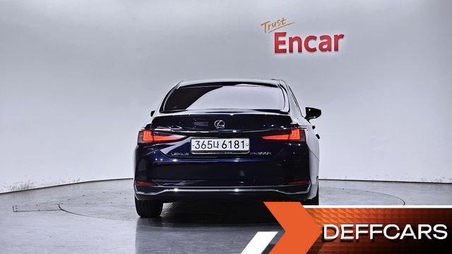 Lexus ES Executive купить на сайте DeffCars