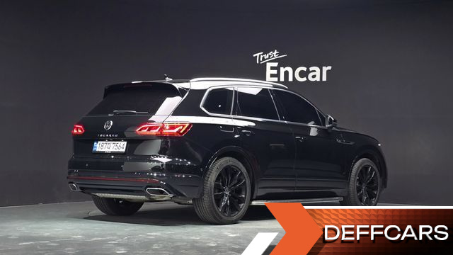 Volkswagen TOUAREG 3.0 TDI R-Line купить на сайте DeffCars