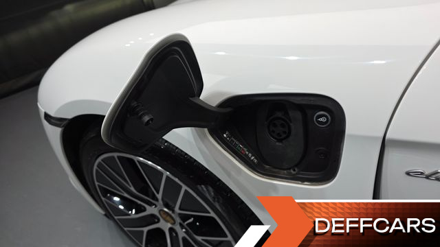 Porsche TAYCAN Base купить на сайте DeffCars