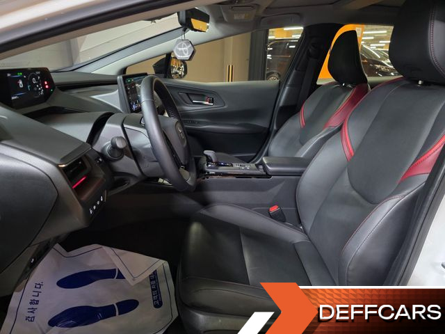 Toyota PRIUS 2.0 PHEV XSE купить на сайте DeffCars