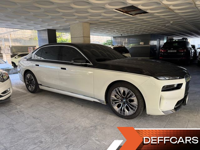 BMW 7-SERIES 740i sDrive Design Pure Excellence купить на сайте DeffCars