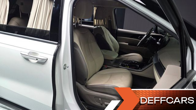 Kia CARNIVAL Gasoline 9-Seater Hi-Limousine Signature купить на сайте DeffCars
