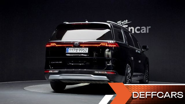 Kia CARNIVAL 9-Seater Signature купить на сайте DeffCars