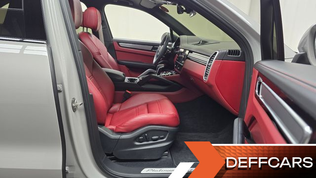 Porsche CAYENNE 3.0 E-HYBRID PLATINUM EDITION купить на сайте DeffCars