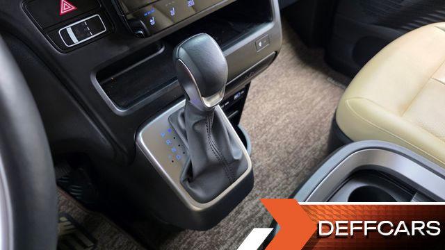 Hyundai STARIA L3.5 Cargo 5-Seater Modern купить на сайте DeffCars