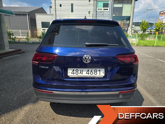 Volkswagen TIGUAN 2.0 TDI Premium купить на сайте DeffCars