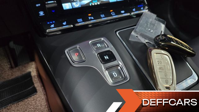 Hyundai GRANDEUR 3.3 Calligraphy купить на сайте DeffCars