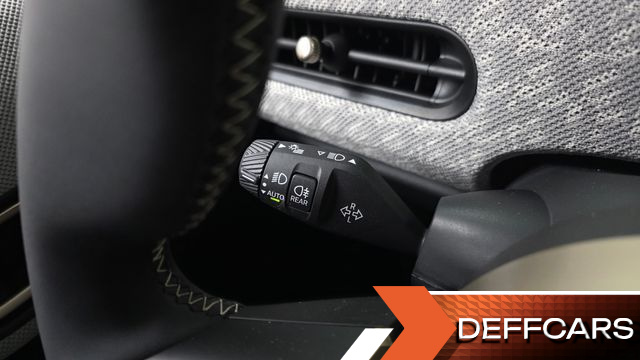 Mini COOPER 5 Door Favoured купить на сайте DeffCars
