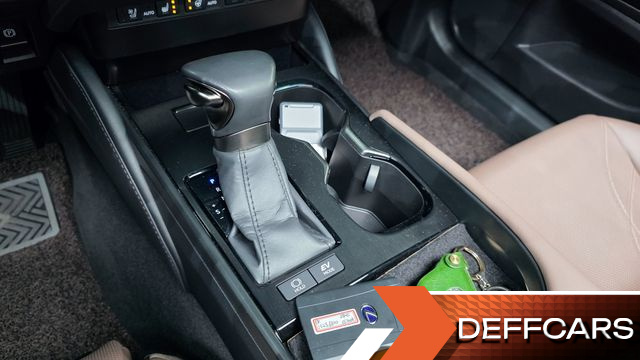 Lexus ES Luxury Plus купить на сайте DeffCars