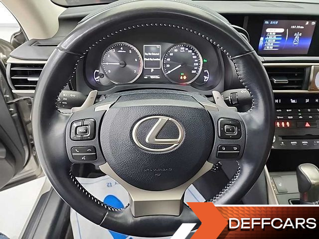 Lexus IS Supreme купить на сайте DeffCars