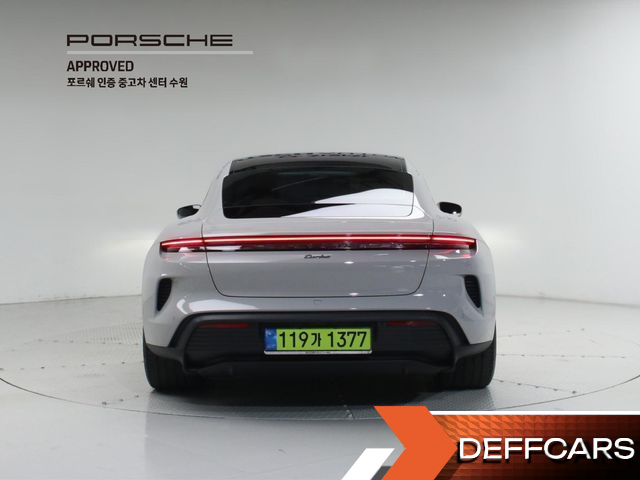 Porsche TAYCAN Turbo купить на сайте DeffCars