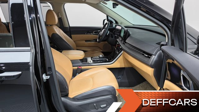 Kia CARNIVAL Gasoline 9-Seater Signature купить на сайте DeffCars