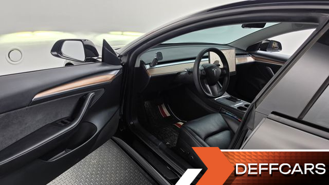 Tesla MODEL 3 Long Range AWD купить на сайте DeffCars