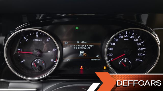 Kia CARNIVAL 9-Seater Prestige купить на сайте DeffCars