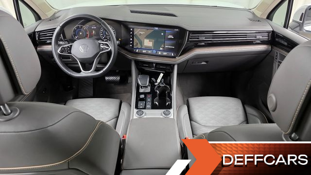Volkswagen TOUAREG 3.0 TDI Prestige купить на сайте DeffCars