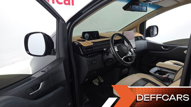 Hyundai STARIA 2WD Limousine (Special Vehicle) 9 Seater купить на сайте DeffCars