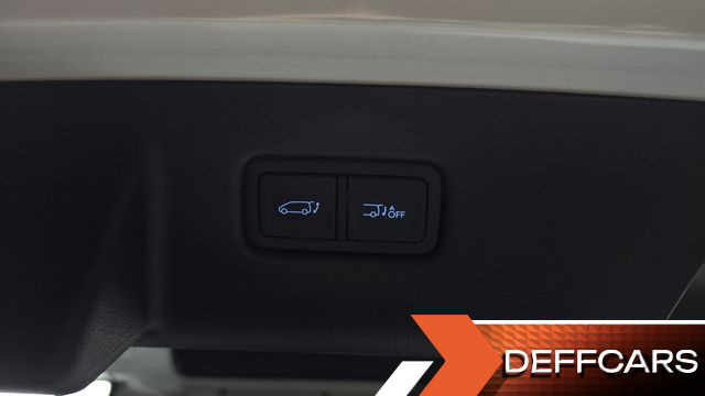 Hyundai STARIA Tourer 11-Seater Modern купить на сайте DeffCars