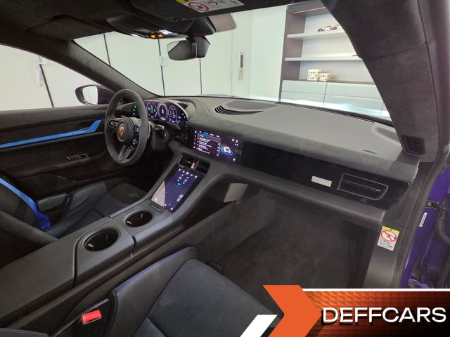 Porsche TAYCAN Turbo GT Weissach pack купить на сайте DeffCars
