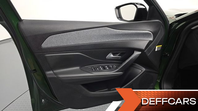 Peugeot 308 1.5 BlueHDi Allure купить на сайте DeffCars