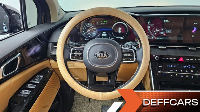 Kia CARNIVAL Gasoline 7-Seater Signature купить на сайте DeffCars