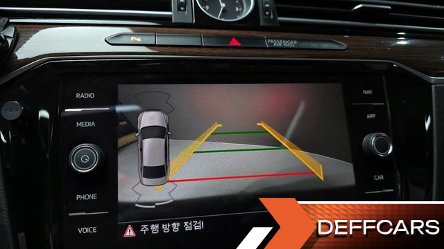 Volkswagen PASSAT 2.0 TDI Premium купить на сайте DeffCars
