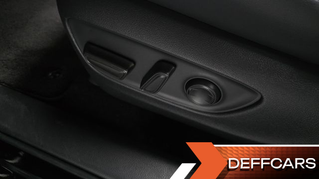 Toyota RAV4 2.5 2WD Hybrid XLE купить на сайте DeffCars