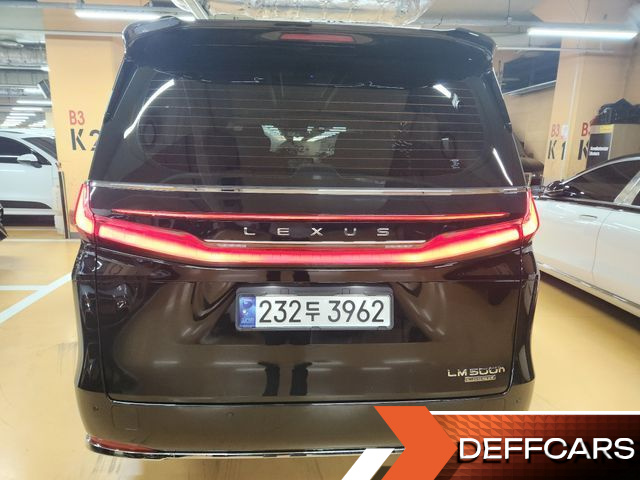 Lexus LM 500h Executive купить на сайте DeffCars