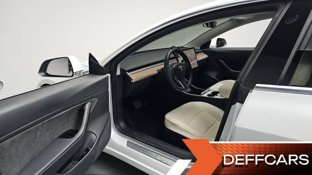 Tesla MODEL 3 Long Range AWD купить на сайте DeffCars