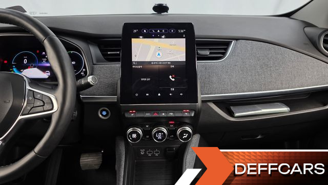 Renault-KoreaSamsung ZOE Intens Eco купить на сайте DeffCars