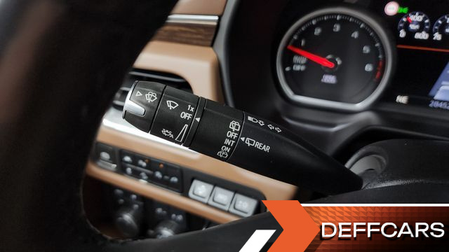 Chevrolet SURBURBAN 6.2 купить на сайте DeffCars