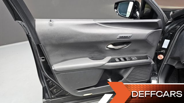 Lexus UX 2.0 F-Sport 2WD купить на сайте DeffCars