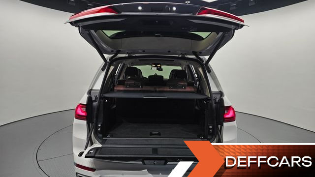 BMW X7 xDrive 40i Design Pure Excellence 7-Seater купить на сайте DeffCars