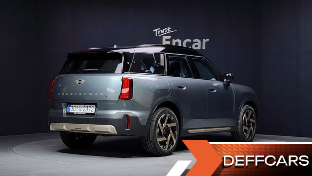 Mini COUNTRYMAN ALL4 Favoured купить на сайте DeffCars