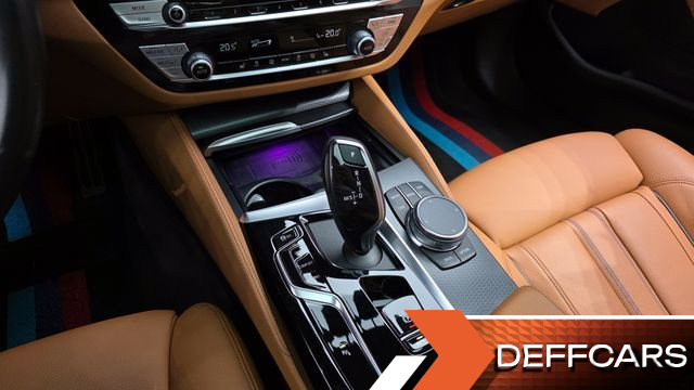 BMW 5-SERIES 520i M Sport купить на сайте DeffCars