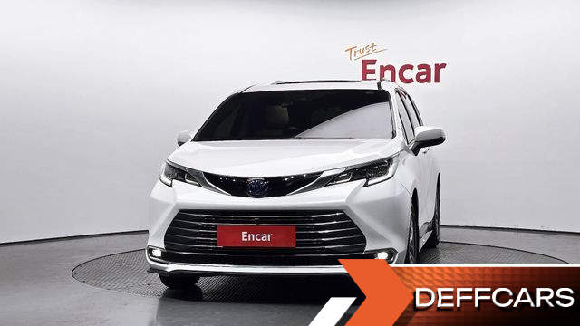 Toyota SIENNA 2.5 Hybrid AWD купить на сайте DeffCars