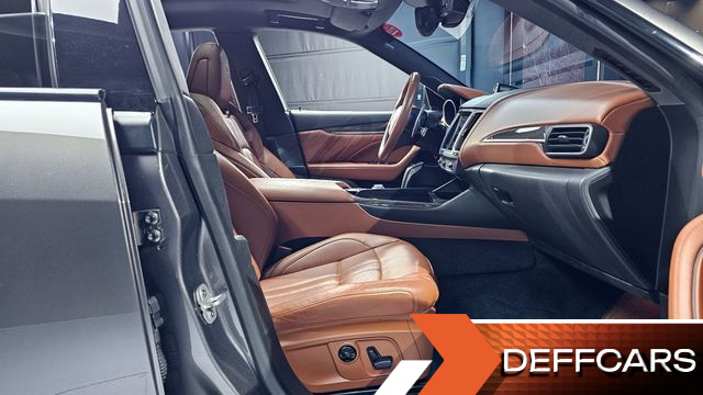 Maserati LEVANTE 3.0 AWD купить на сайте DeffCars