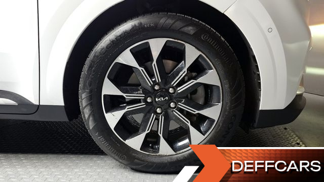Kia CARNIVAL Gasoline 7-Seater Signature купить на сайте DeffCars