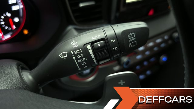 Hyundai VELOSTER 1.6 Turbo Sport Core купить на сайте DeffCars