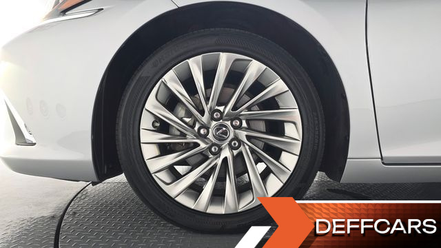 Lexus ES Executive купить на сайте DeffCars