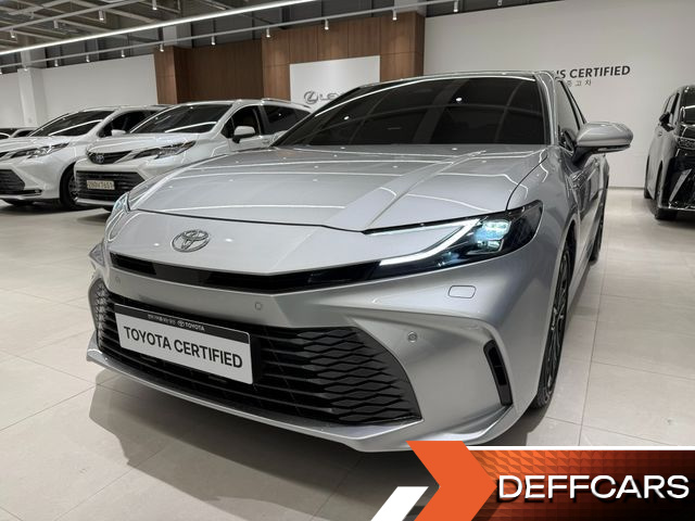 Toyota CAMRY 2.5 XLE Hybrid купить на сайте DeffCars