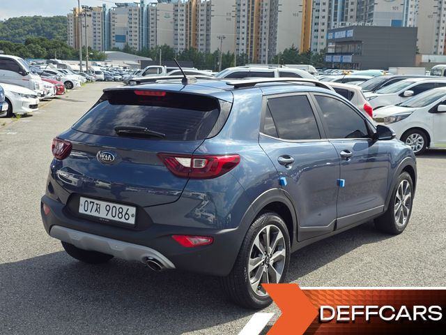 Kia STONIC Diesel 1.6 Prestige купить на сайте DeffCars