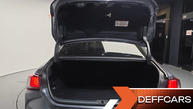 Lexus ES Executive купить на сайте DeffCars