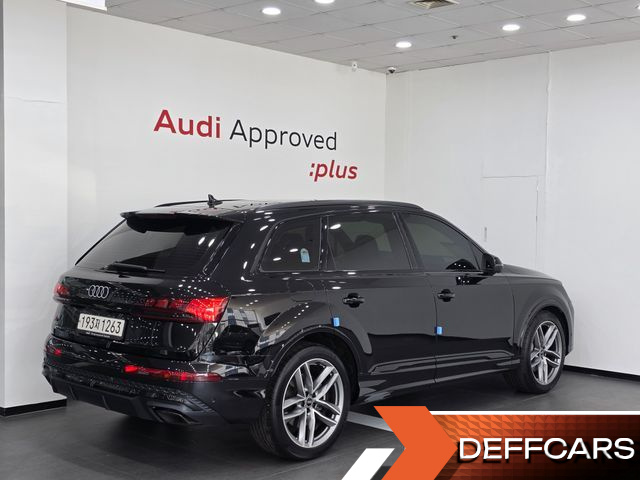 Audi Q7 55 TFSI Quattro Premium купить на сайте DeffCars