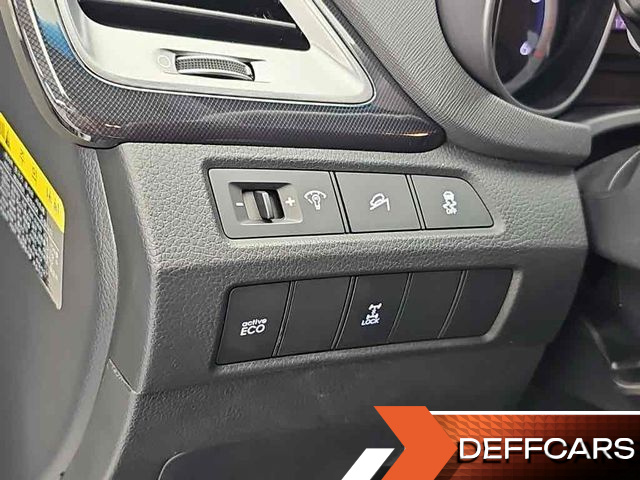Hyundai SANTAFE Diesel(e-VGT) 2.0 4WD Premium купить на сайте DeffCars