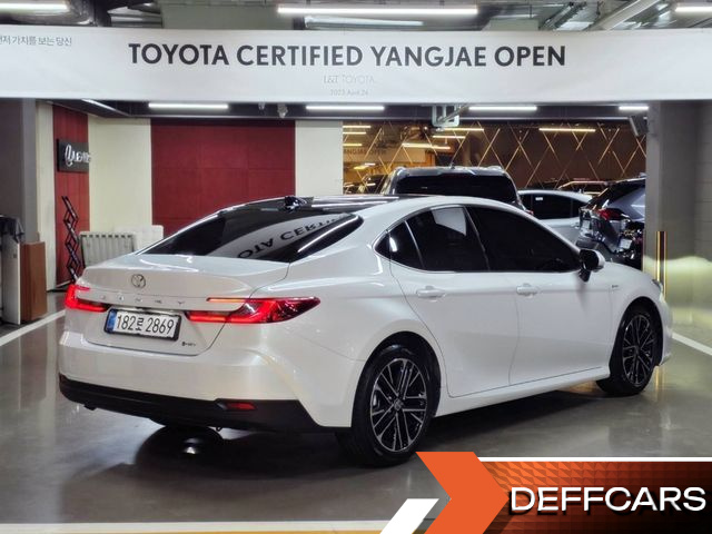 Toyota CAMRY 2.5 XLE Premium Hybrid купить на сайте DeffCars